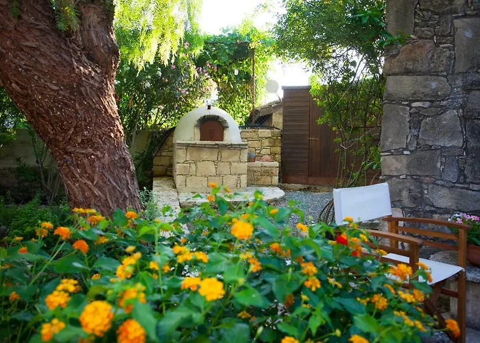 Cecilias Courtyard Malia