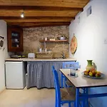 Cecilias Courtyard * Malya