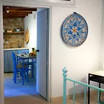 Cecilias Courtyard Landhaus