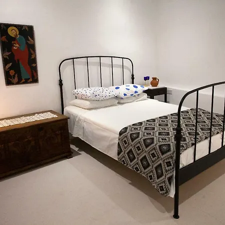 Cecilias Courtyard Летний дом Malia