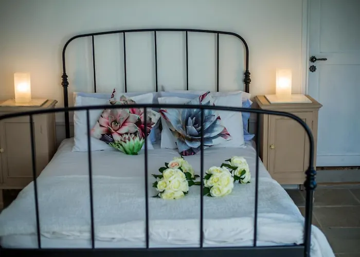 Cecilias Courtyard Landsted *