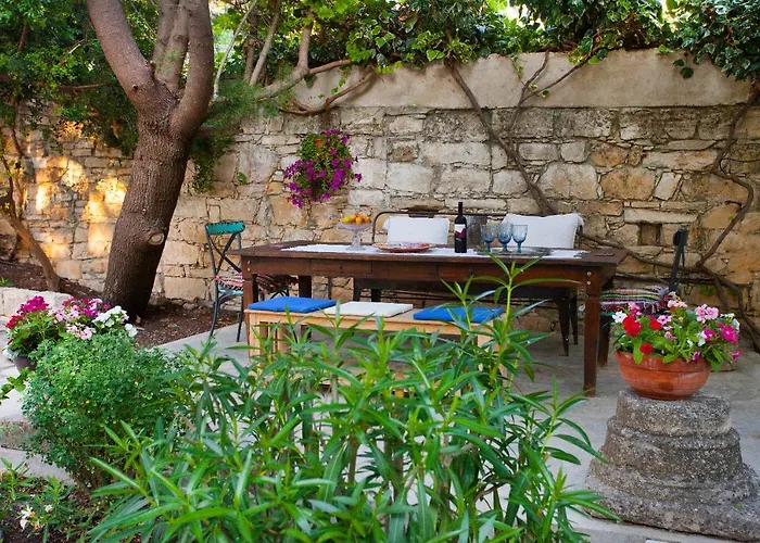 Cecilias Courtyard *