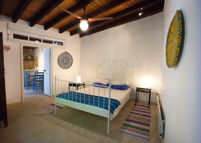 Cecilias Courtyard Hétvégi ház Maliá